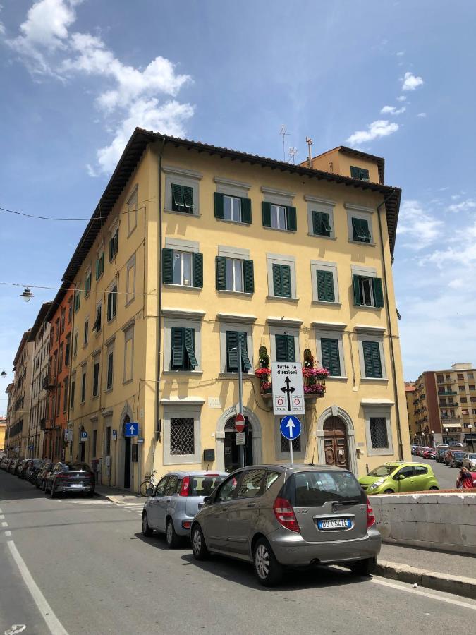 Renovated Apartment With 3 Bedrooms In An Historic Palazzo Between Port And Old Town Livorno Dış mekan fotoğraf
