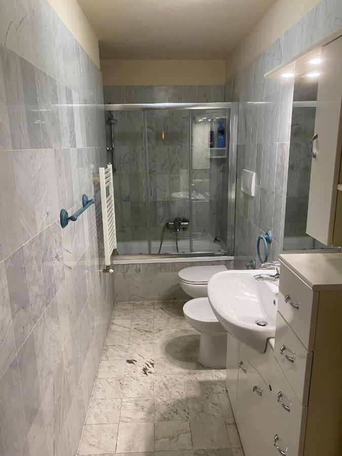 Renovated Apartment With 3 Bedrooms In An Historic Palazzo Between Port And Old Town Livorno Dış mekan fotoğraf