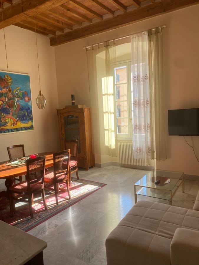 Renovated Apartment With 3 Bedrooms In An Historic Palazzo Between Port And Old Town Livorno Dış mekan fotoğraf