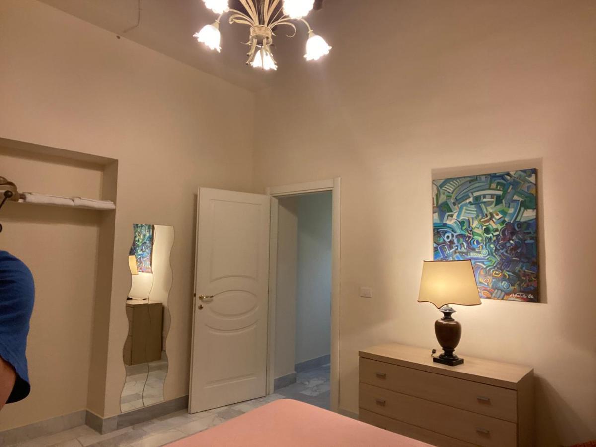 Renovated Apartment With 3 Bedrooms In An Historic Palazzo Between Port And Old Town Livorno Dış mekan fotoğraf